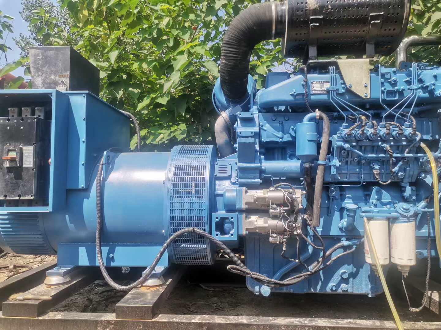 剑阁详细说明降低 800kW 柴油发电机输出电流波动的方法